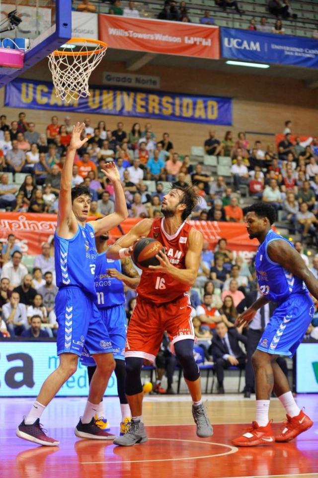 El show del triple para Baskonia